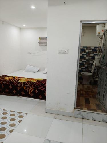 Deoghar Hotel | Hotel Janki Niwas - बाबा बैद्यनाथ मंदिर के निकट