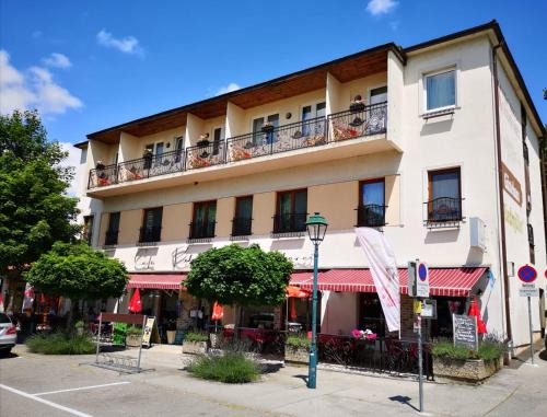 Bad Deutsch-Altenburg Hotel | Hotel König Stefan