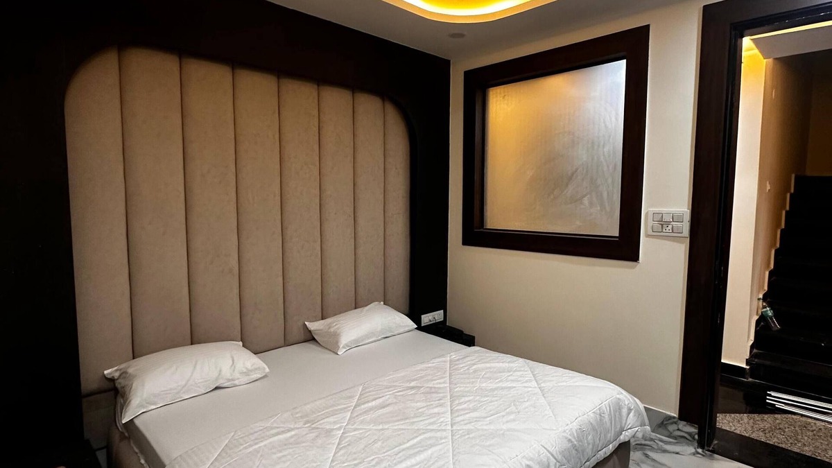 Haridwar Hotel | HOTEL KAPIL ROYAL INN