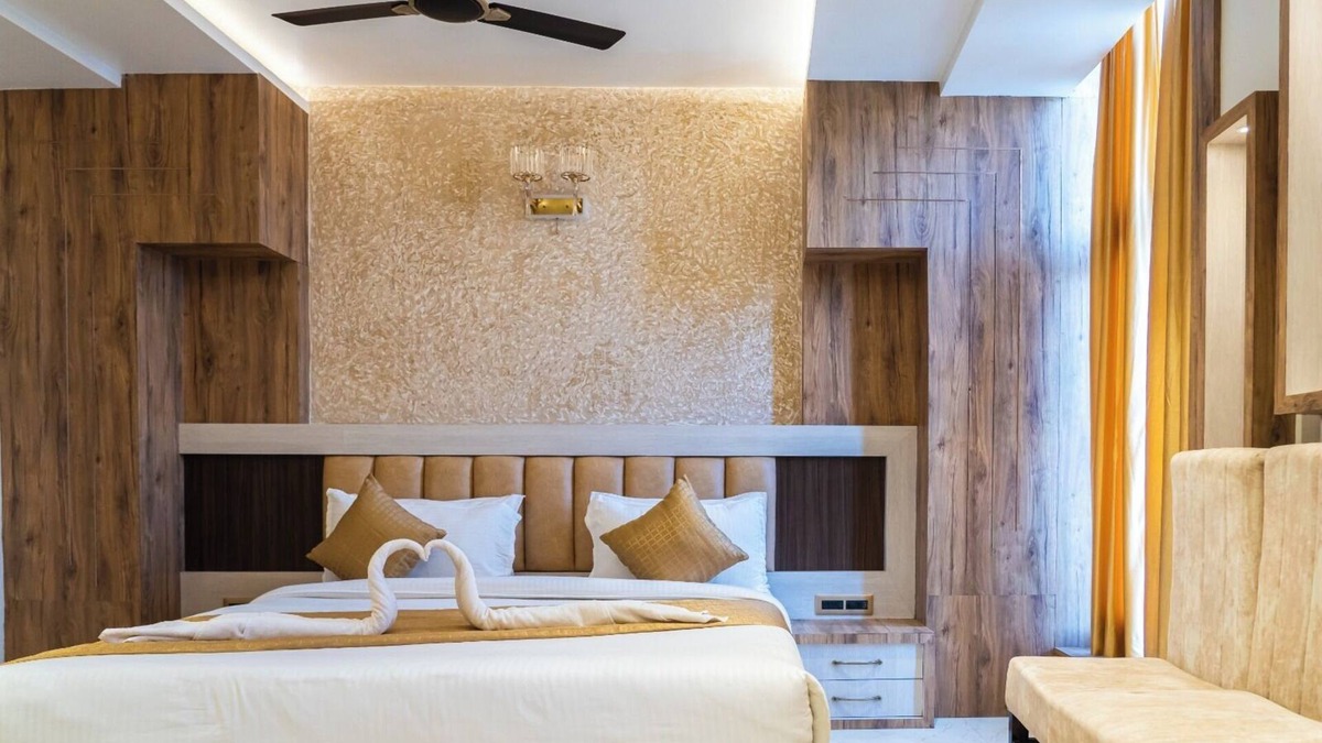 Lanka Hotel | HOTEL KESHARI PALACE