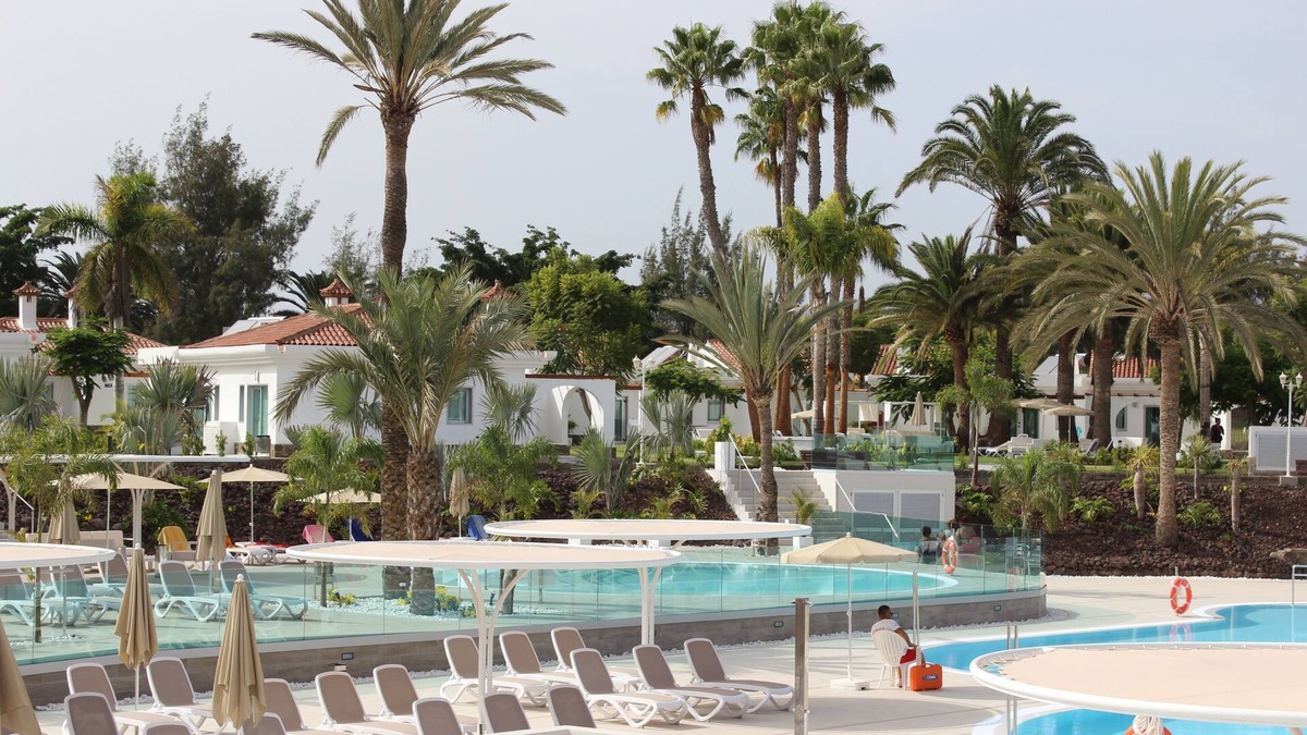 Campo Internacional Maspalomas Hotel | Hotel LIVVO Dunagolf Suites
