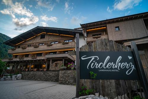 St. Ulrich Am Pillersee Hotel | Hotel Landhaus Tirolerherz