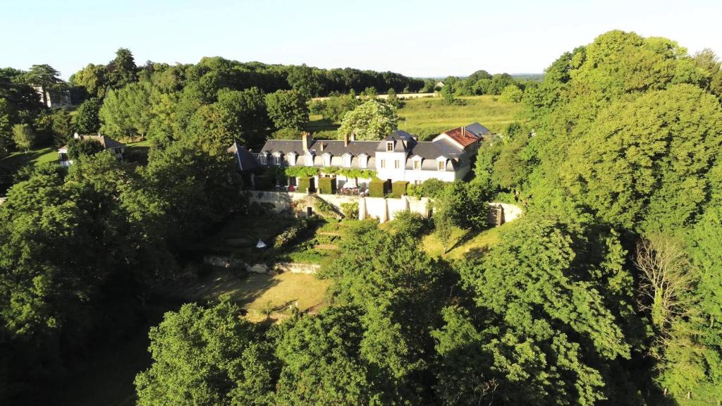 Varennes-Vauzelles Hotel | Hotel La Croix De Vernuche