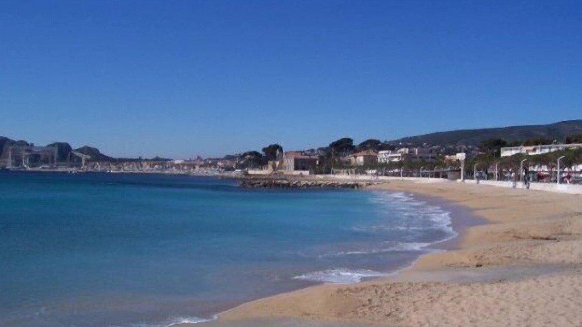 La Ciotat Hotel | Hotel La Rotonde