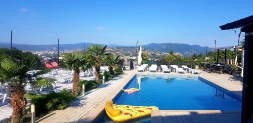 Vera Hotel | hotel Labyrinth pool