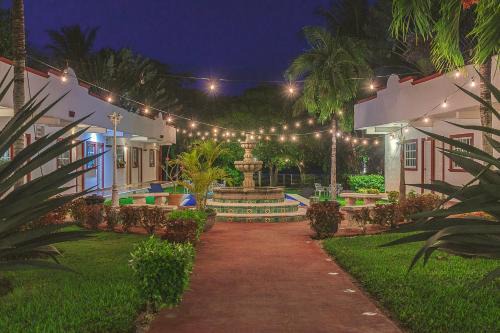 Santa Elena Hotel | Hotel Lagoon - Pet Friendly