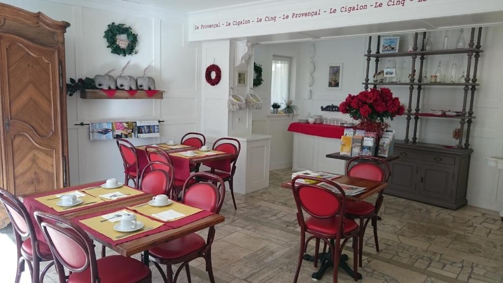Martigues Hotel | Hotel Le 5