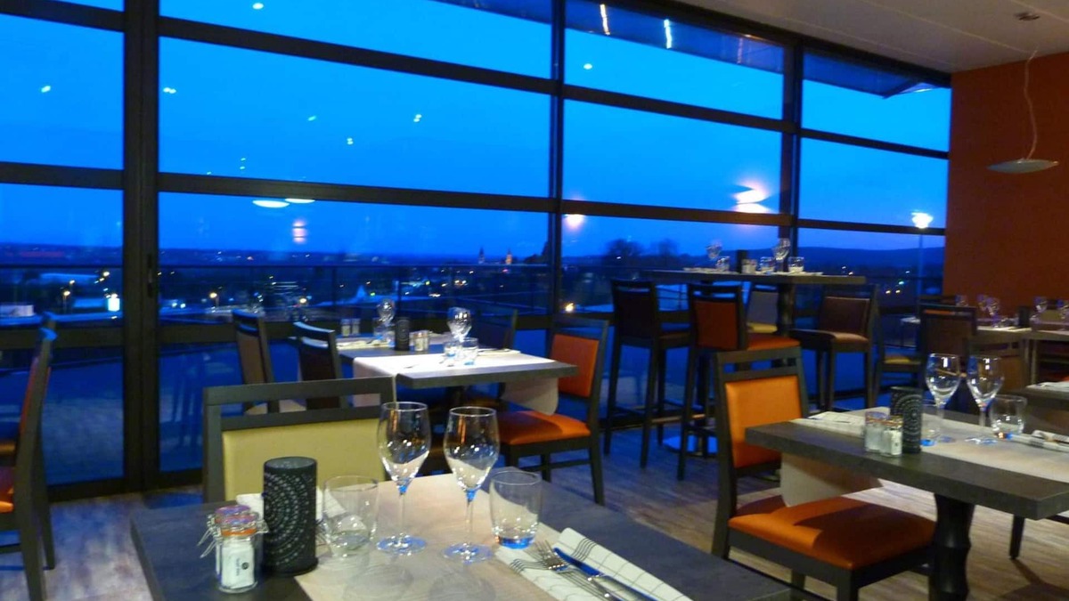 Tournus Hotel | Hotel le kolibri