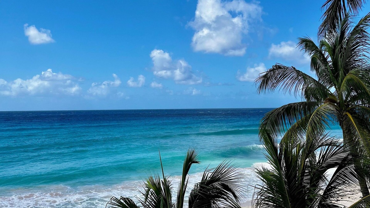 St. Lawrence Gap Hotel | Hotel Le Roy