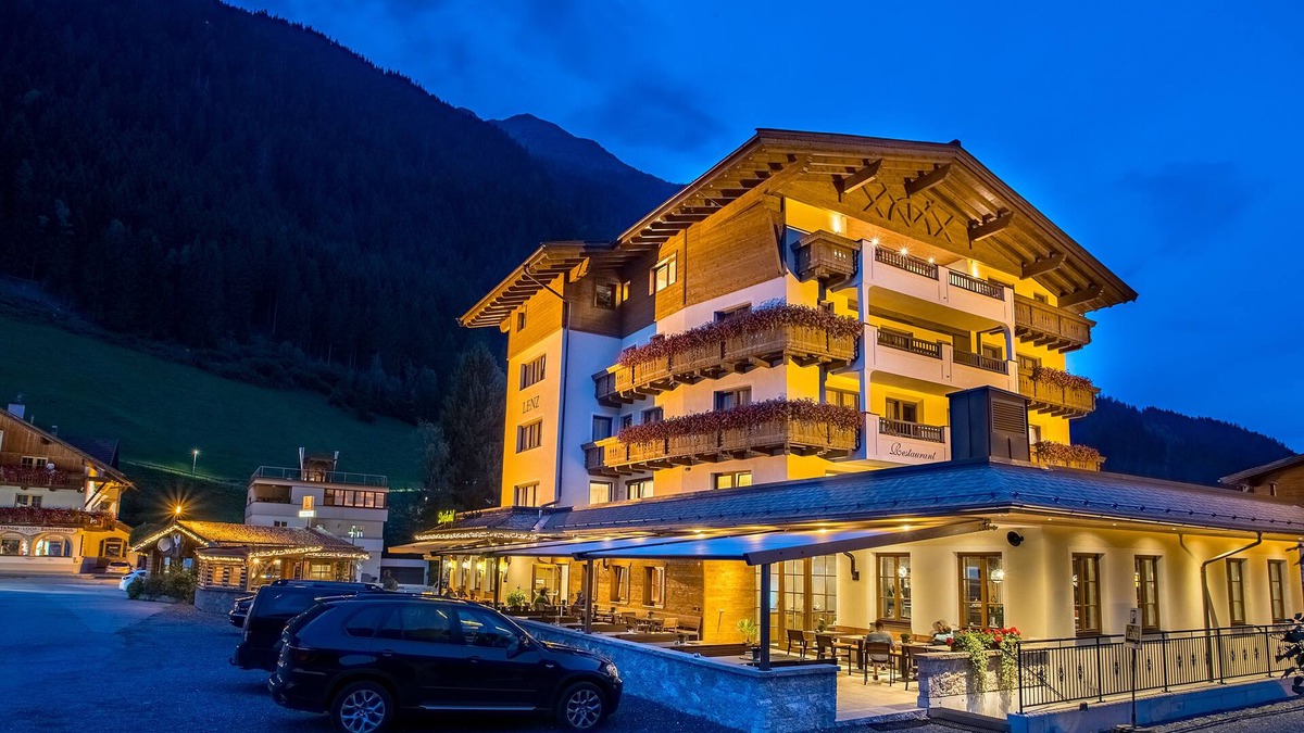 See Hotel | Hotel Lenz