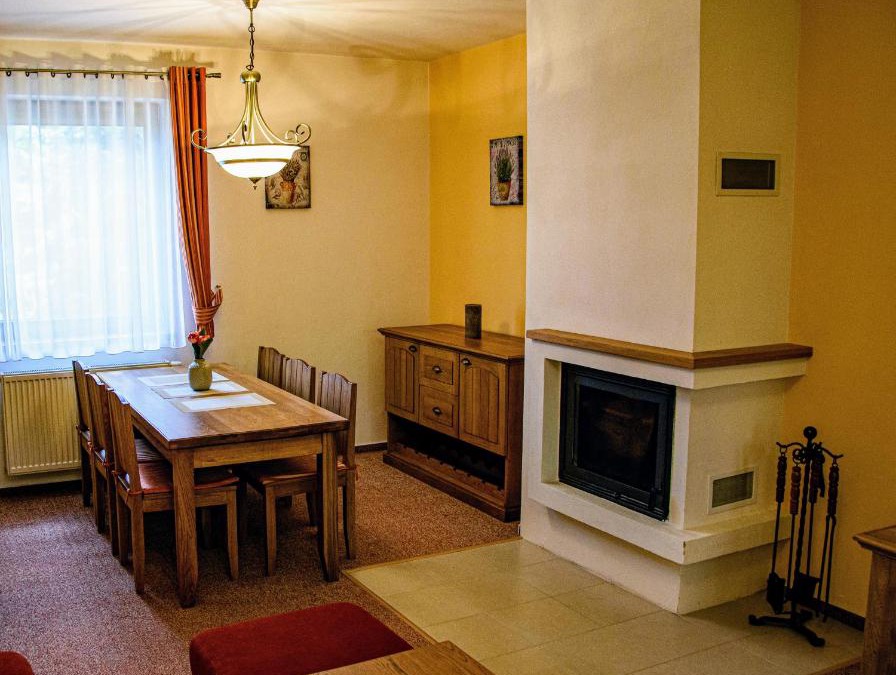 Stara Lesna Apartment | Hotel Lesna - Apartment Privileged with Garden & Terrace