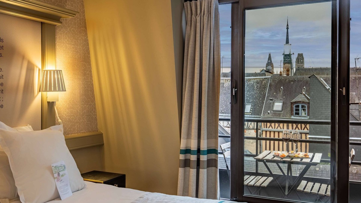 Quartier Vieux Marche-Cathedrale Hotel | Hotel Litteraire Gustave Flaubert, Signature Collection