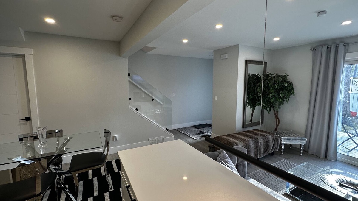 Southeast Calgary House | Hotel living, newly renovated, AC, minutes to DT