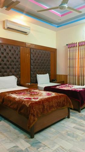 PECHS House | Hotel Luxury Palace
