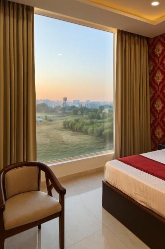 Sector 22 Hotel | Hotel Lycoris Zirakpur Chandigarh # Ambala Chandigarh Highway Hotel # Ample Parking Space # Lift