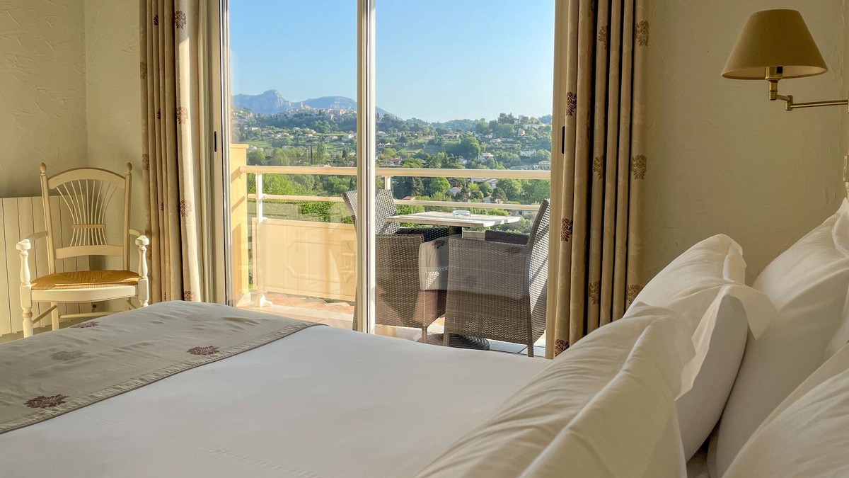 La Colle-sur-Loup Hotel | Hotel Marc Hely