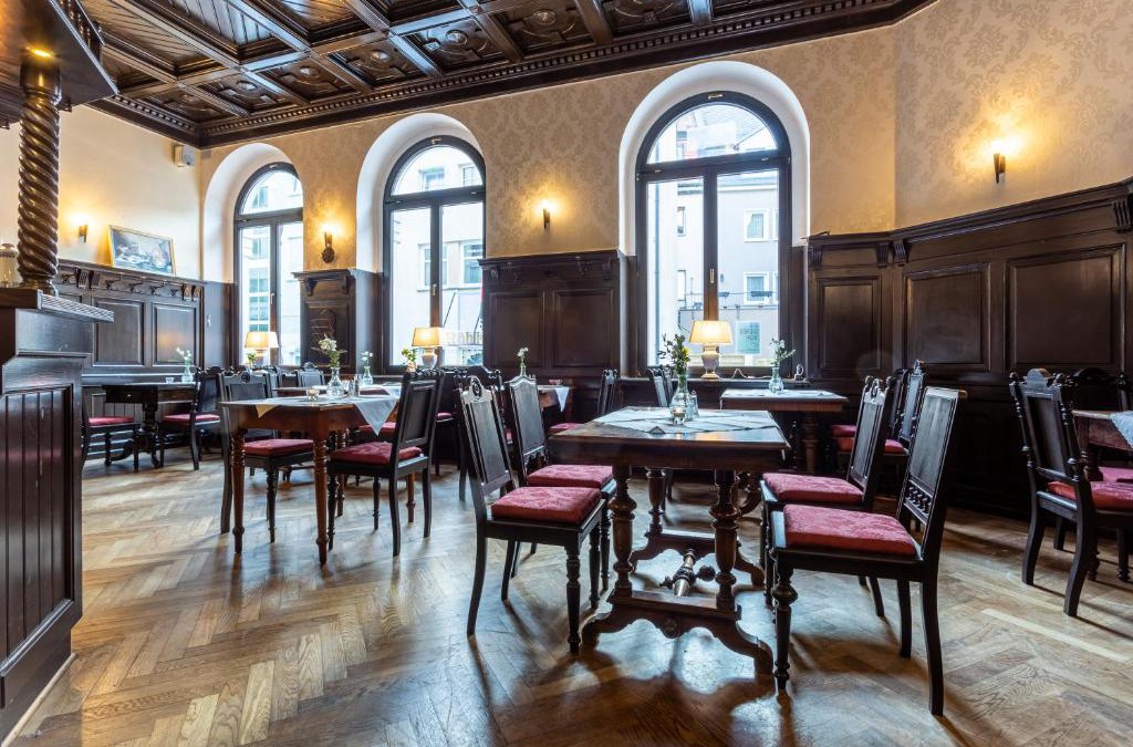Crimmitschau Hotel | Hotel Mauritius - Im Herzen von Crimmitschau - Frühstück buchbar - Restaurant - Café - Fahrradbox