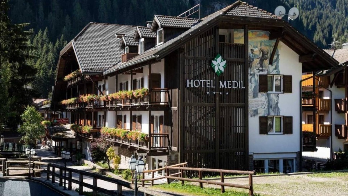 Campitello di Fassa Hotel | Hotel Medil