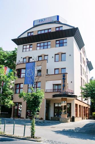 Gellert Hill Hotel | Hotel Mediterran