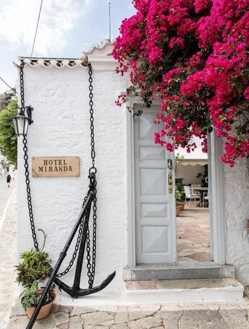 idhra House | Hotel Miranda