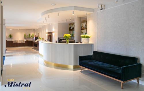 Marki Hotel | Hotel Mistral