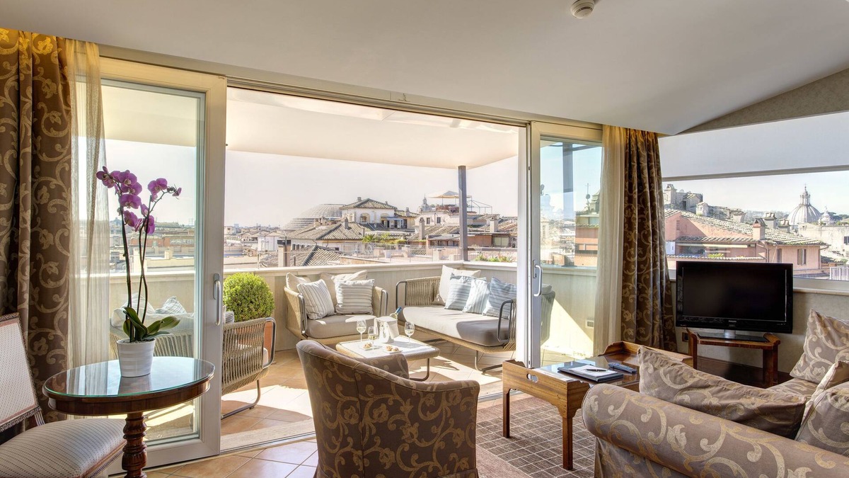 Rione III Colonna Hotel | Hotel Nazionale