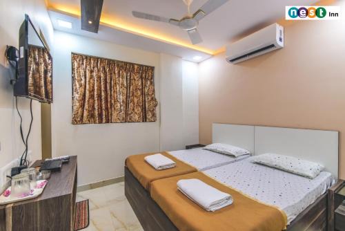 Malad West House | Hotel Nest In