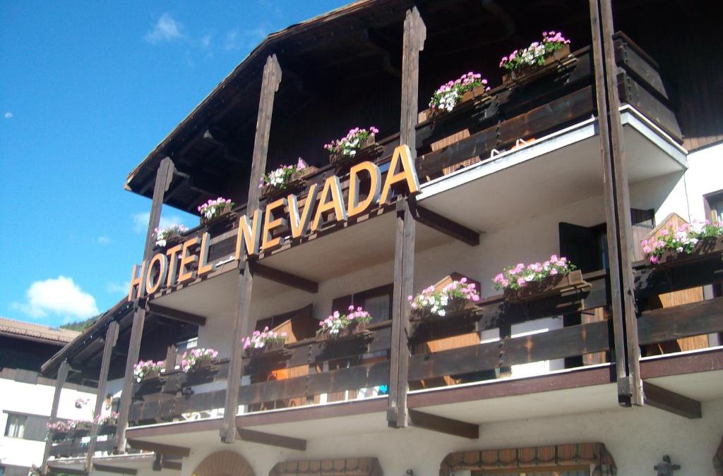Campitello di Fassa Hotel | Hotel Nevada