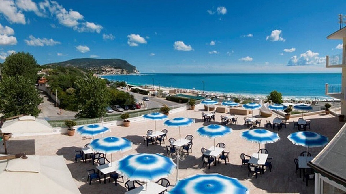 Marcelli Hotel | Hotel Numana Palace