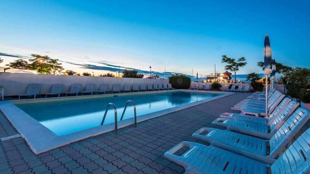 San Giuliano a Mare Hotel | Hotel Nuovo Belvedere