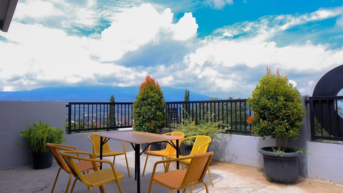 Ngaglik Hotel | Hotel O 32 Guest House