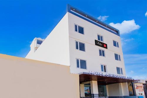 Sitapura Hotel | Hotel O Giriraj Palace by Govindam