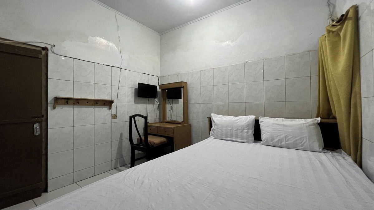 Tetebatu Hotel | Hotel O Kost Aisyah Near Citra Grand Galesong City(Pattalassang)