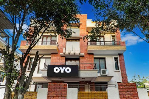 Noida Hotel | Hotel O Sunshine Near Iskcon Temple Noida