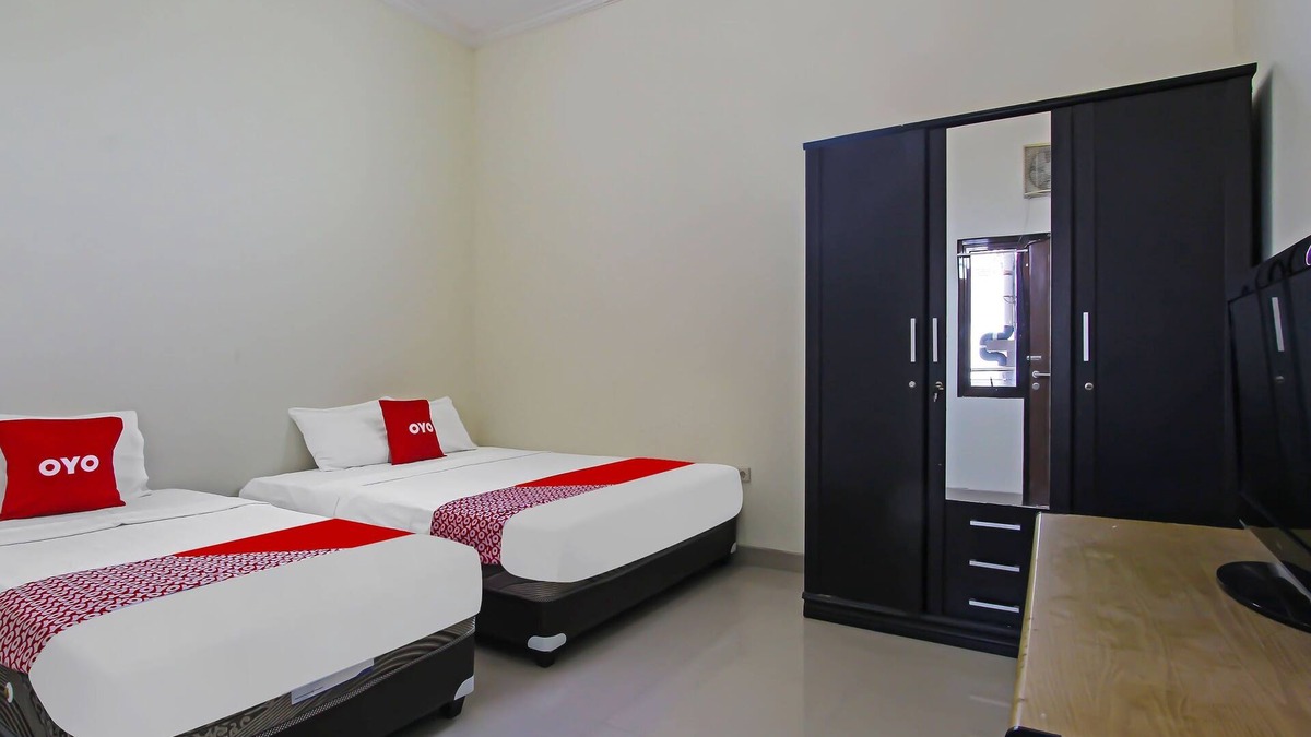 Pekalongan Hotel | Hotel O Wahidin Guesthouse