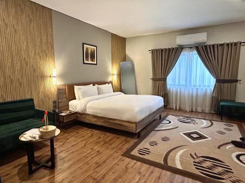 Mall Road Hotel | Hotel One The Mall, Lahore