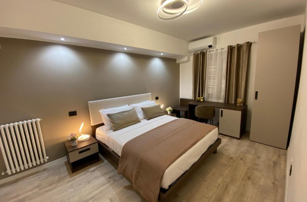 Ruggero Settimo Hotel | Hotel Plaza Ungheria