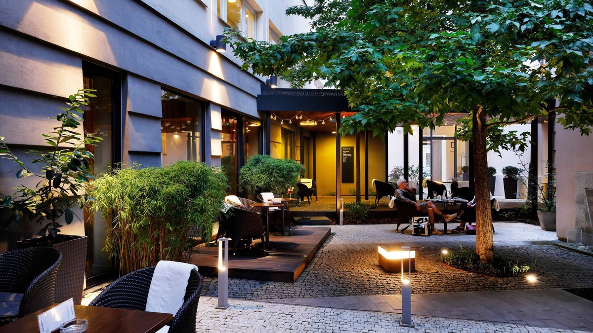 Zizkov Hotel | Hotel Prokop Square