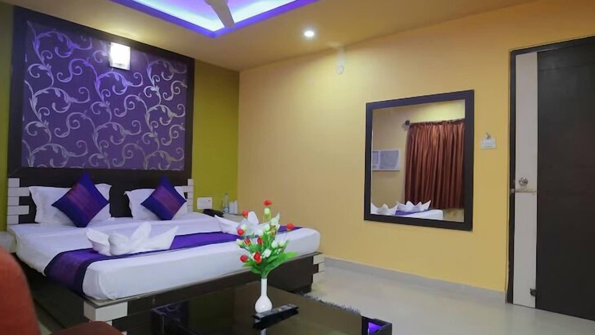 Puri Hotel | HOTEL PUSHPA A Berries Group of Hotels