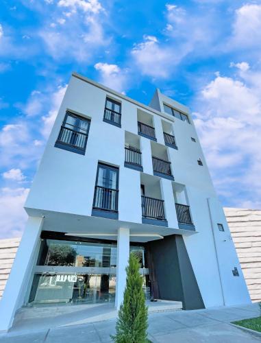 Natasha Alta Hotel | Hotel QC