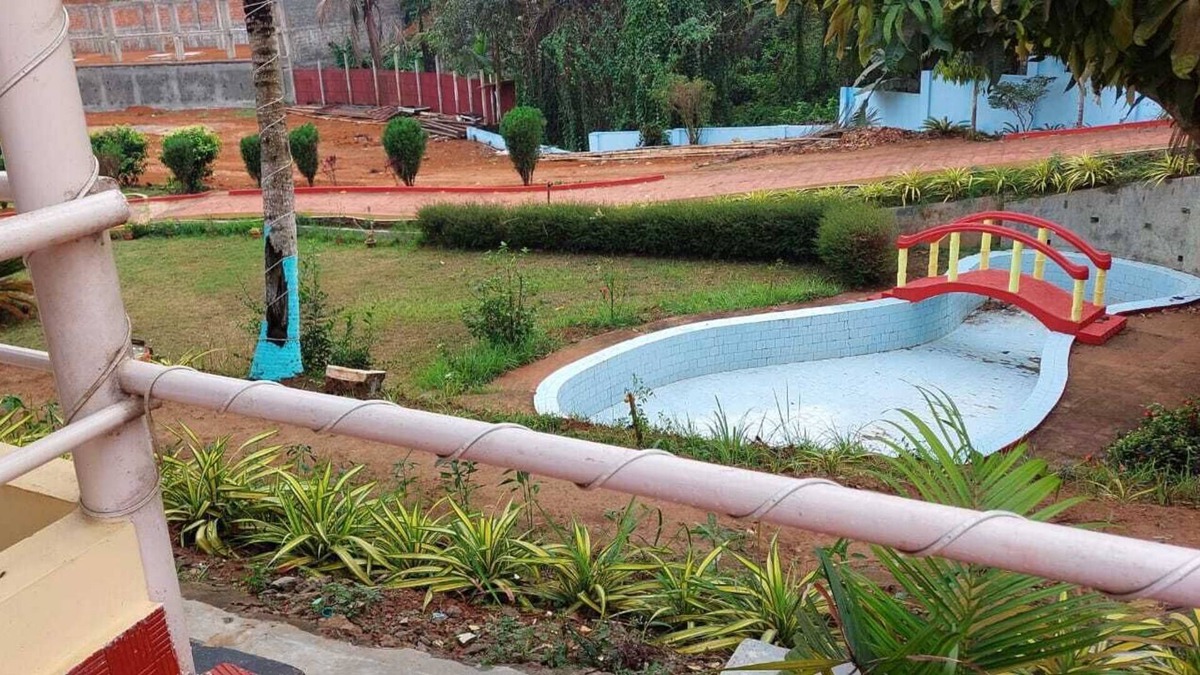 Agartala Hotel | Hotel Queen Palace