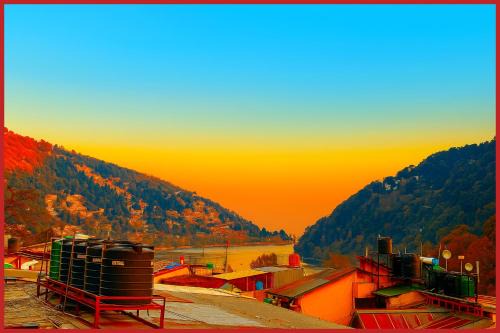 Nainital Hotel | Hotel R - Radha - Continental -Mall Road Nainital - Near Naini Lake with Restaurant - Wifi - with Excellent Hospitality - A Luxury Room With Newly Decorated and Renovated Room- Book Now