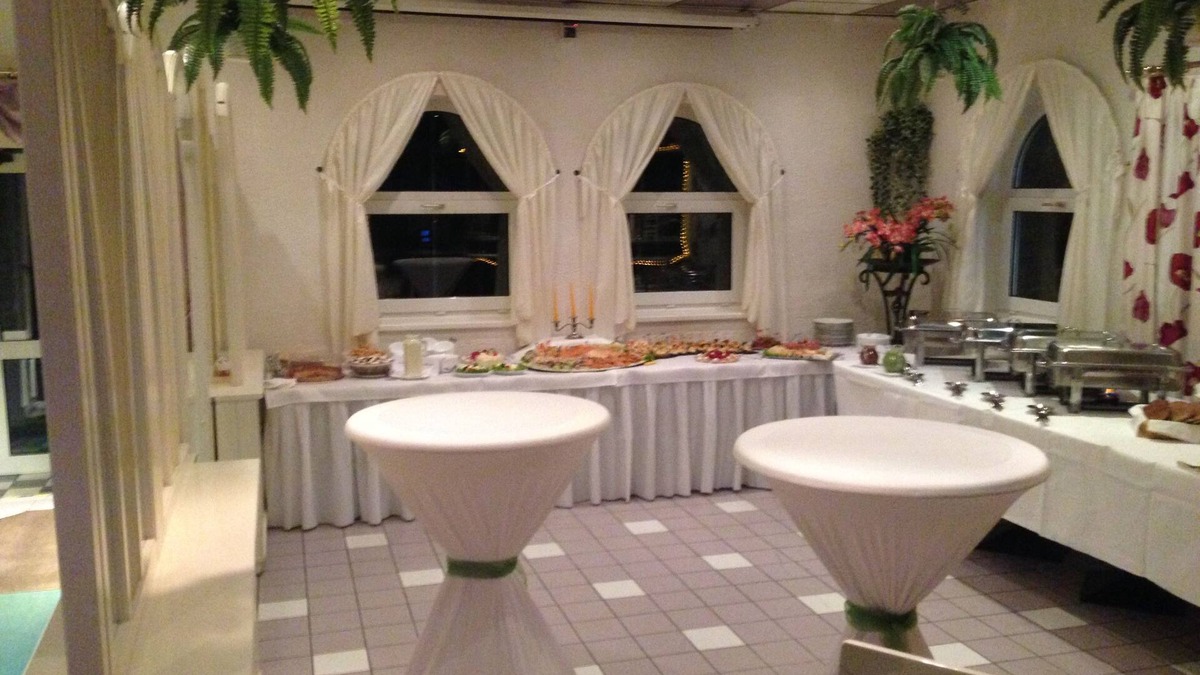 Gispersleben Hotel | Hotel & Restaurant Park Cafe ISA