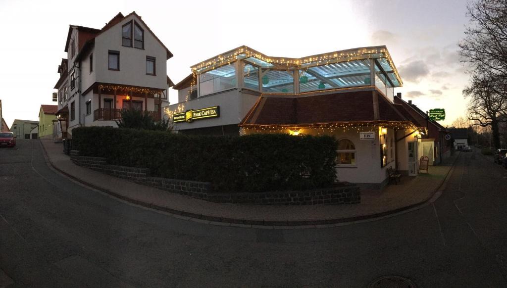 Gispersleben Hotel | Hotel & Restaurant Park Cafe ISA