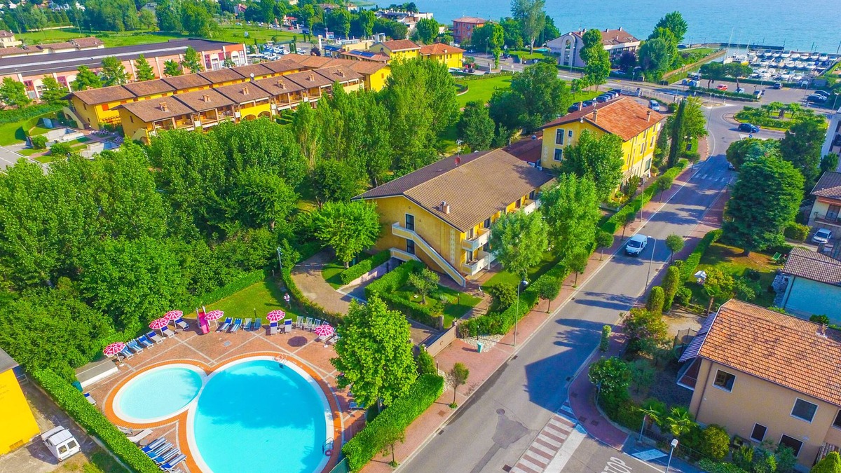 Lugana Hotel | Hotel Riel