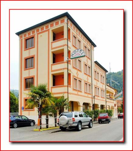 Chiampo Hotel | Hotel Ristorante Fratelli Zenari