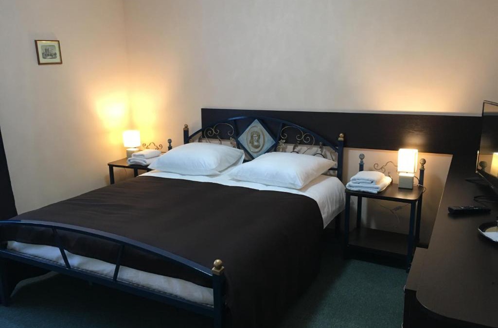Gvardeysk Hotel | Hotel Ritsa