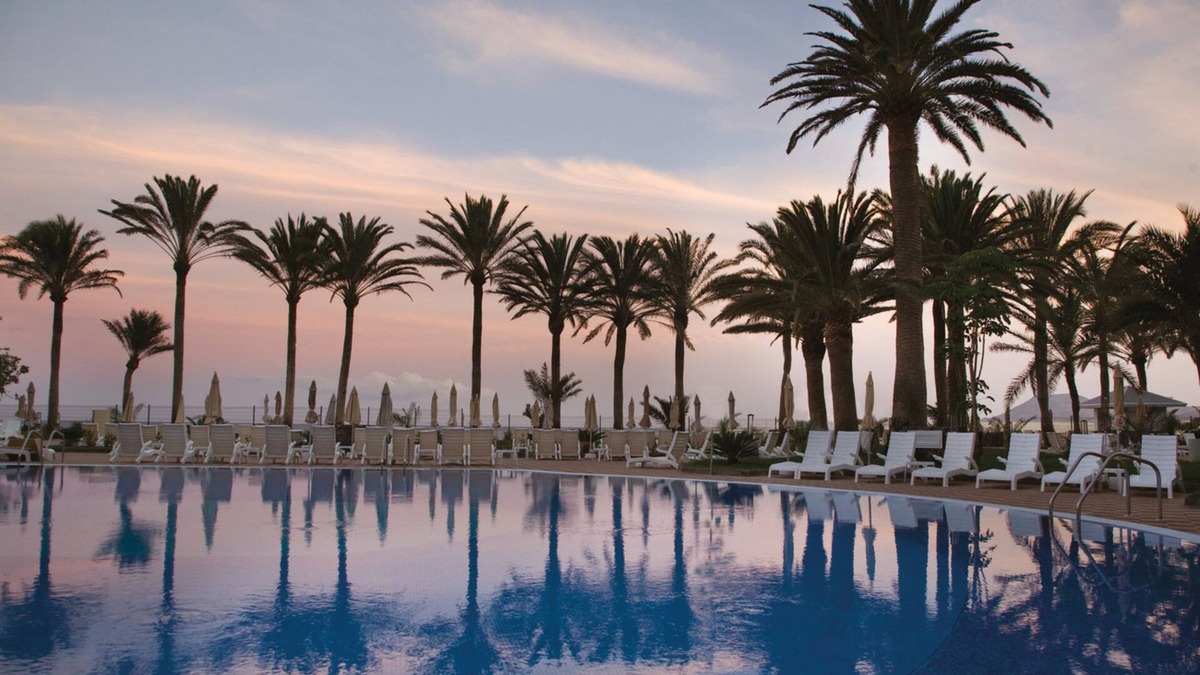 Corralejo Hotel | Hotel Riu Palace Tres Islas
