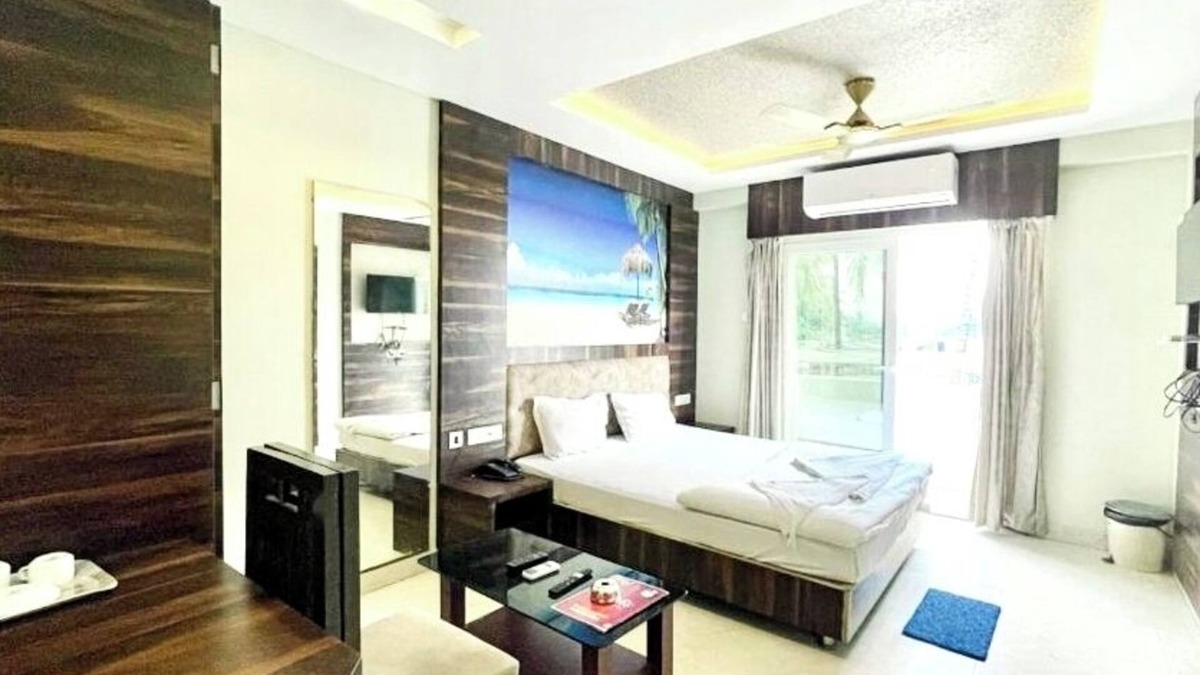 Puri Hotel | Hotel Rohit Rohini