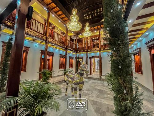 Quito Historic Center Hotel | Hotel & Rooftop King Experience by David